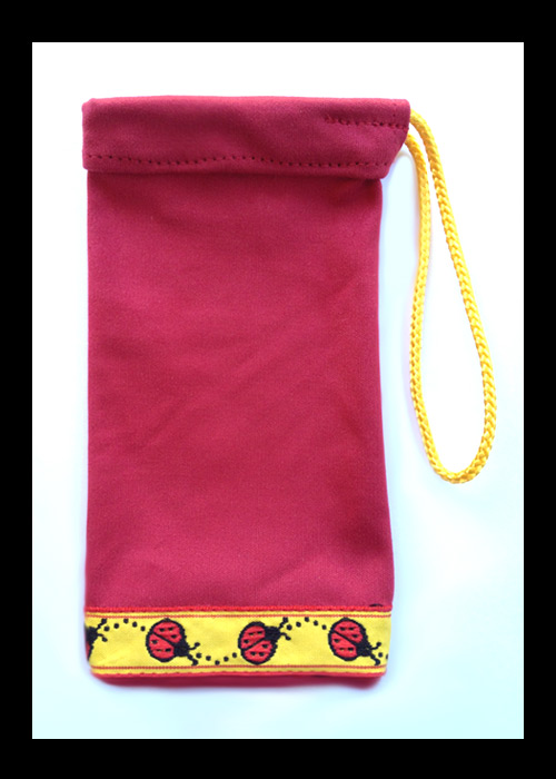 NOMISA microfiber cleaning pouch thu phone August 2012 Pouch of the Month
